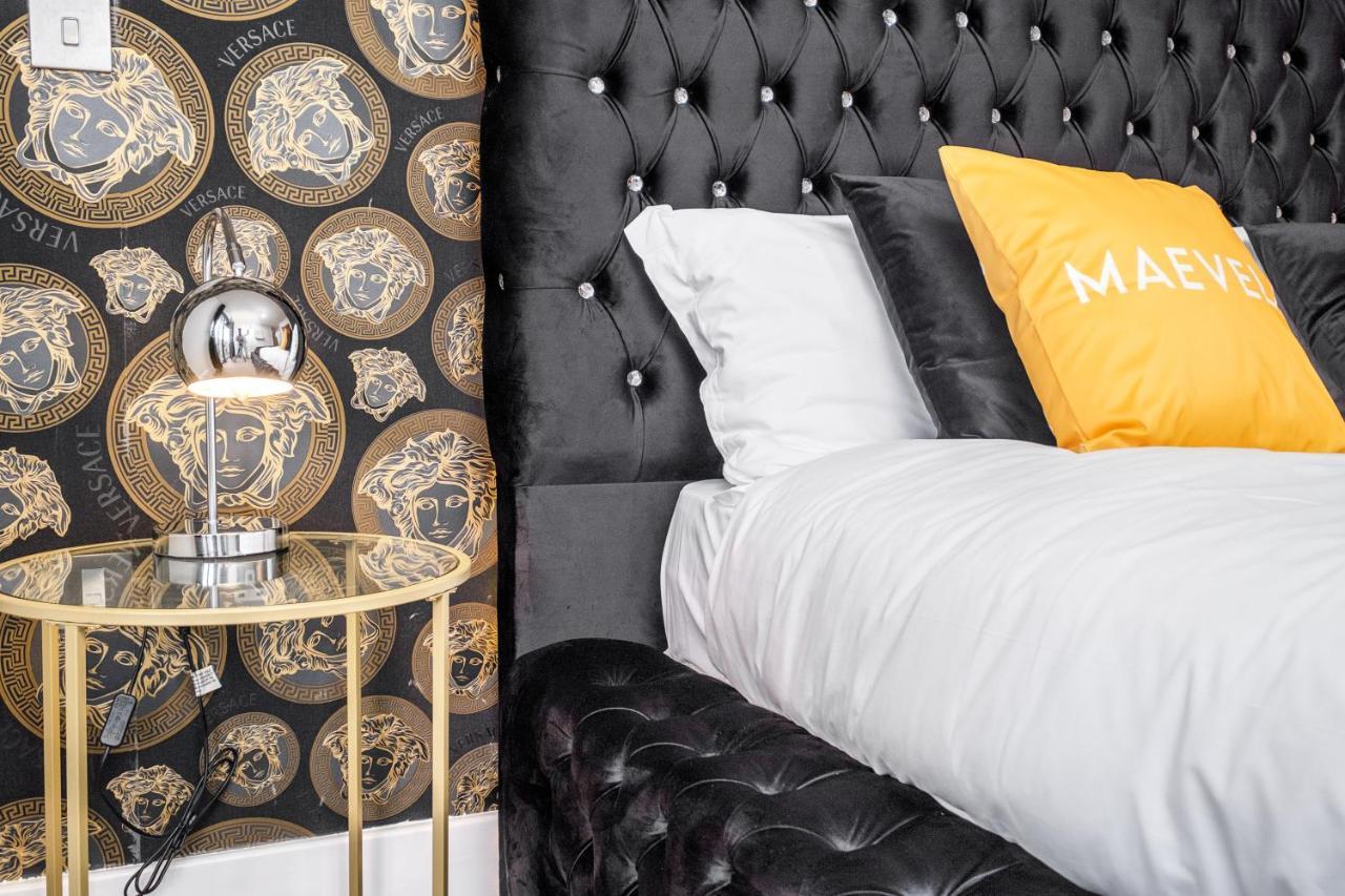 Maevela Apartments - Arcadian Versace Themed Apt ☆ Huge Balcony / Free Parking → Free Netflix -2 Min Walk From Birmingham Hippodrome Theatre, Arcadian, China Town, Sidewalk Club, Gay Village, 5 Mins From New Street Train Station - Birmingham Grand Ce Extérieur photo