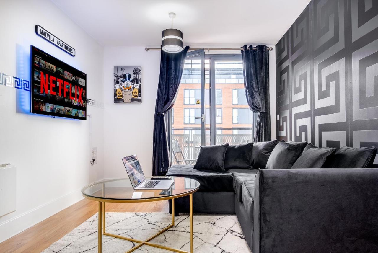 Maevela Apartments - Arcadian Versace Themed Apt ☆ Huge Balcony / Free Parking → Free Netflix -2 Min Walk From Birmingham Hippodrome Theatre, Arcadian, China Town, Sidewalk Club, Gay Village, 5 Mins From New Street Train Station - Birmingham Grand Ce Extérieur photo
